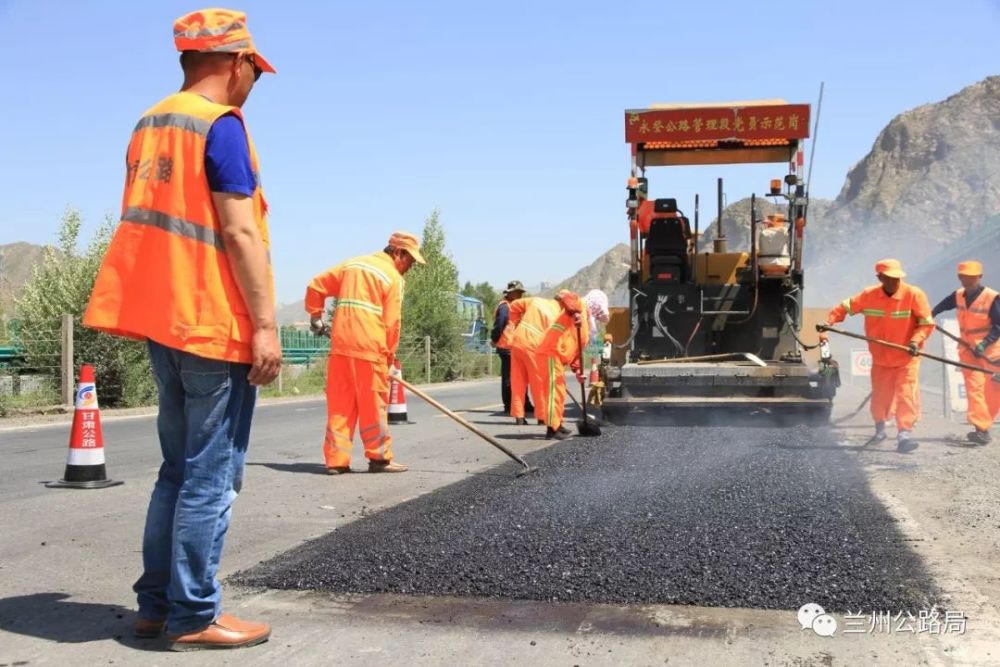 十多年未改造過,公路病害多,油路修補作業量大,尤其國道312線是永登