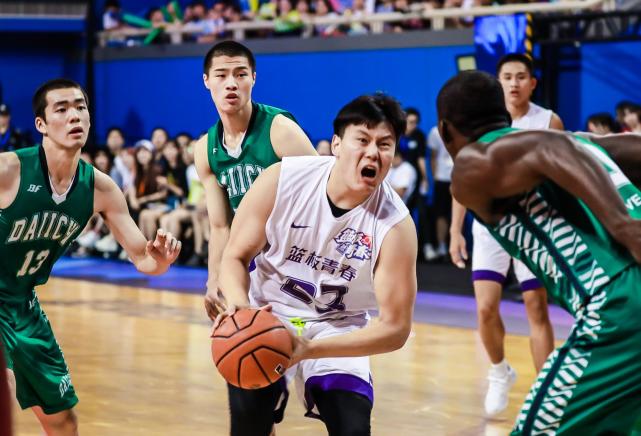 篮板青春队5分负福冈第一中学李弘权首节伤退邵宇轩239