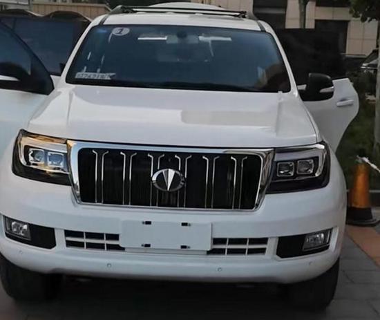 中国版陆巡现身街头车标酷似英菲尼迪配46lv8动力