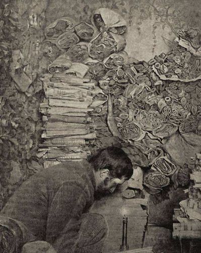 被控 民族罪人 的敦煌道士王圆箓是替谁背锅