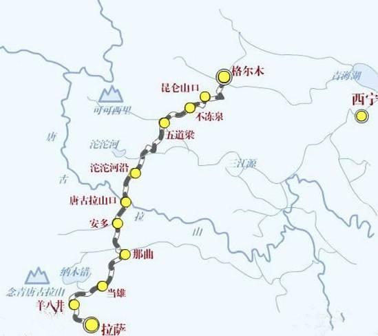 在青海,有一条通往西藏的天路,叫青藏公路.