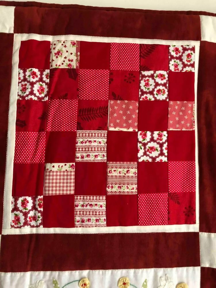 伊丽莎白.林赛|“长城床罩”制作者的故事