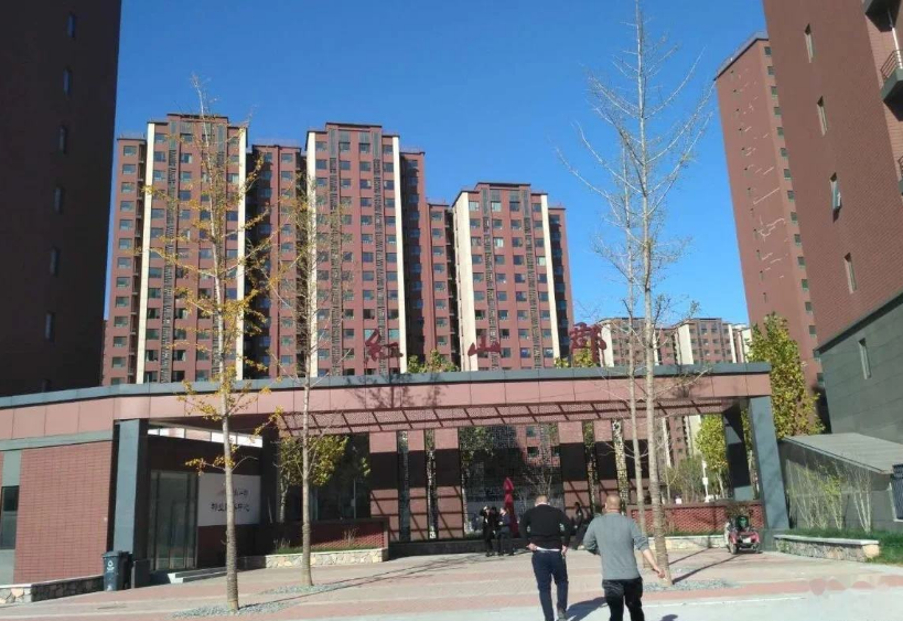 为何不建议买"两梯四户"?过来人:这三个缺点"不能忍"!