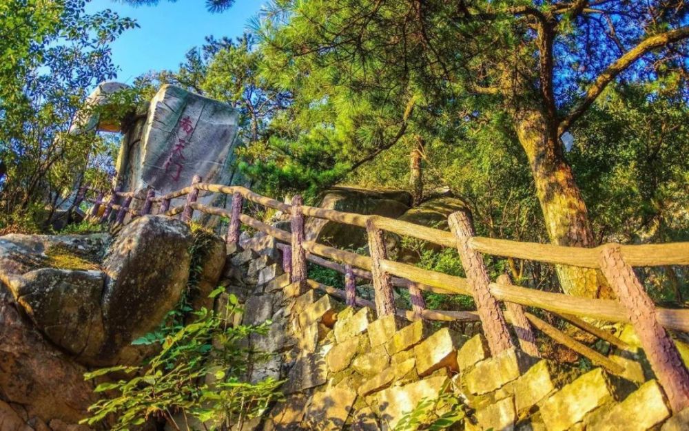 六安這個景區,峭拔險峻,旅遊達人稱之為