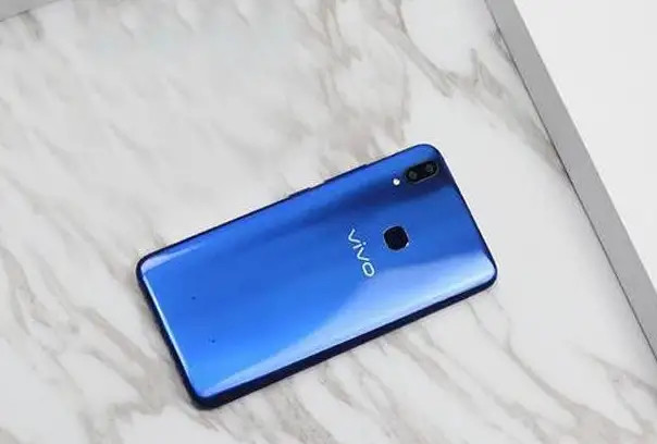 全面屏更舒爽,vivo z3x,带给你不一样的震撼感受