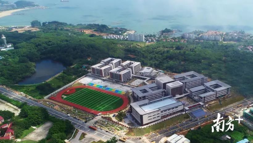 今天 华师附属学校落成启用 这是你羡慕不来的濠江