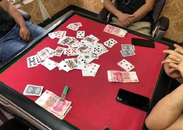 合肥警方突袭涉黄涉赌窝点!刑拘2人!