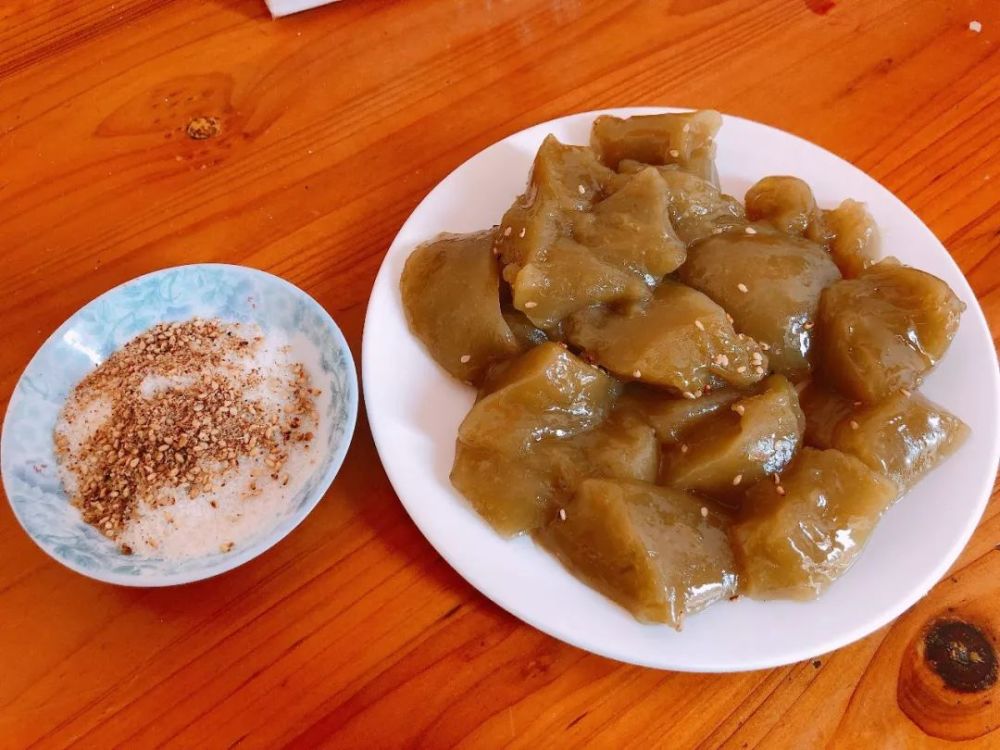 新亨青龙头这盘薯粉糕,喜欢这份老味道的人太多!