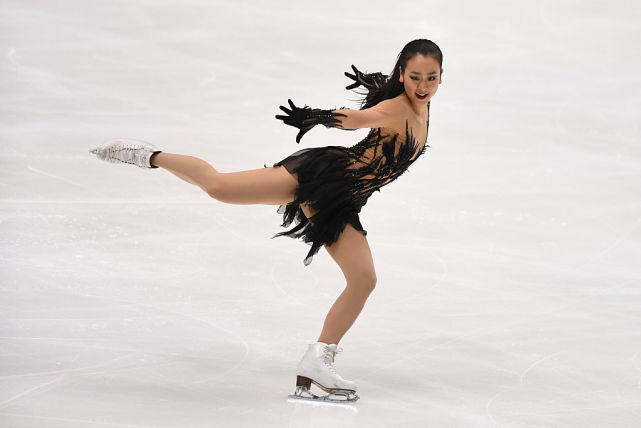 她是金妍儿一生对手曾拥有最高难度退役后巡演日本城 日本 体育 浅田真央 花样滑冰 退役 滑冰 金妍儿