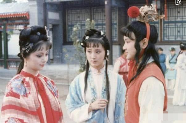 《红楼梦》中林黛玉是什么生肖的?这是我听过