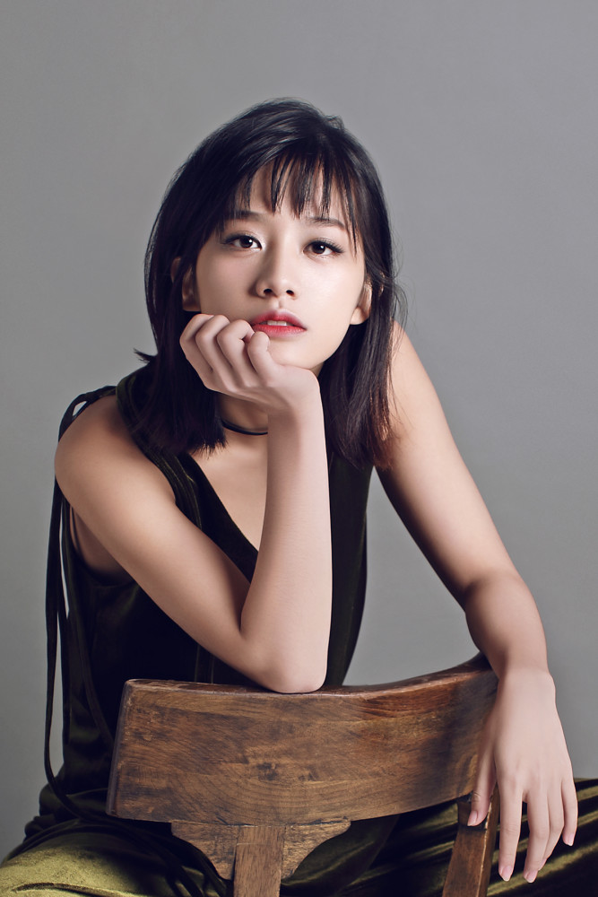 李婷婷《九千米爱情》今晚开播 化身"程小麻烦"可爱来袭