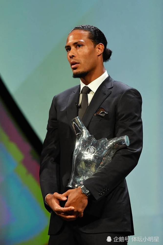 范迪克打破梅西和c罗的垄断,当选欧足联年度最佳球员!