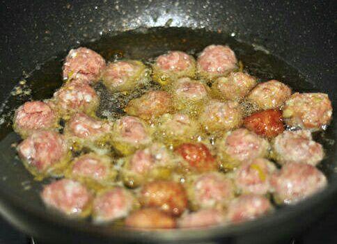 超好吃的炸芋头肉丸子还可以当零食吃