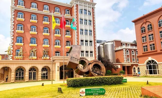 我想这辈子在和啤酒上是干不过青岛人了