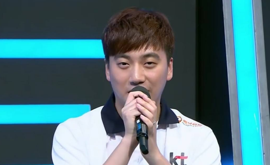 score退役引发faker感慨虽是万年老二但值得尊敬