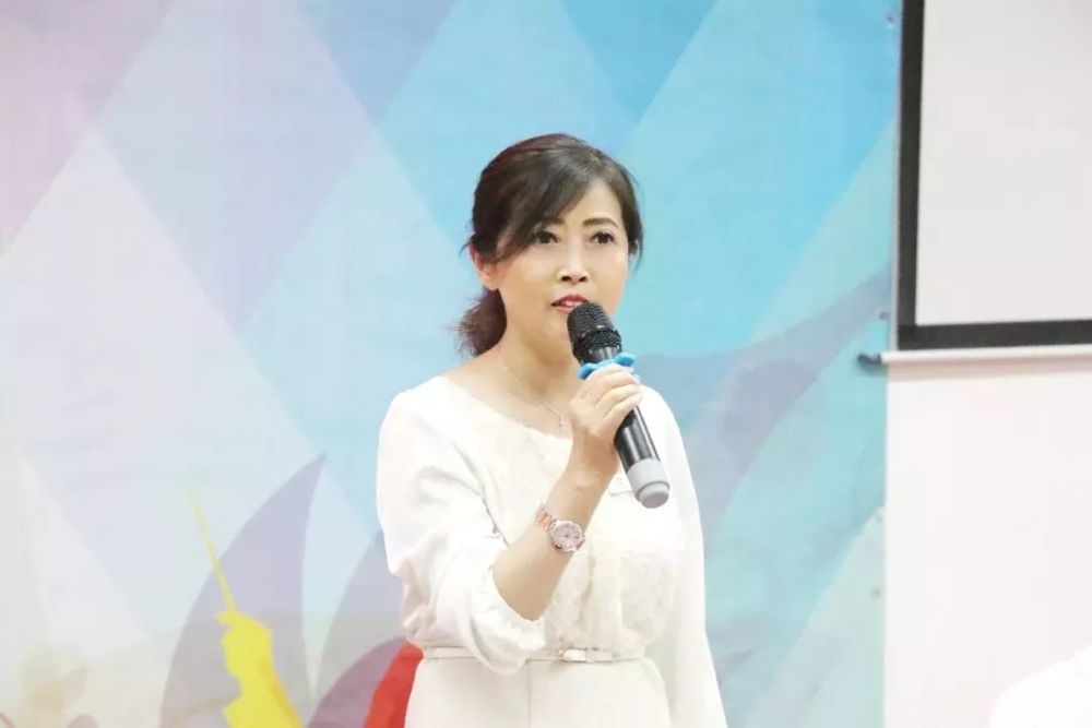 孙博总裁开展专题讲座