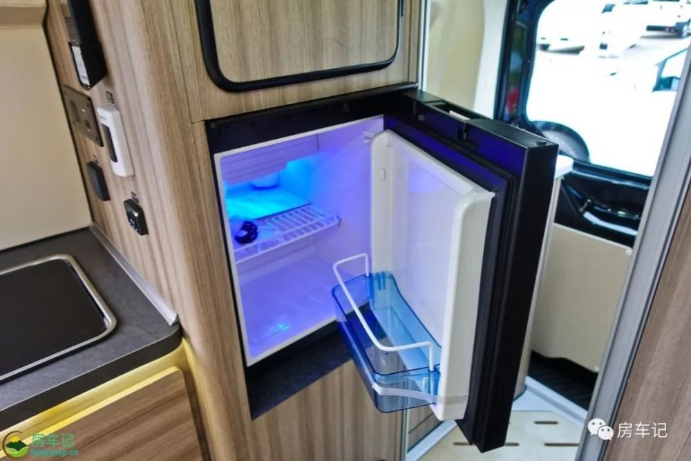 同时支持选装赛特福德90l的冰箱,房车配件网报价6500元