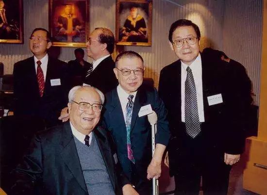 史学|我对伟大人物已不再有敬意与幻想