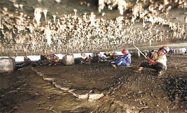 到底啥样?众人一看船底气愤不已,只能涂毒