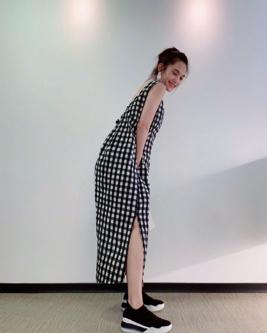 疑似怀孕?杨丞琳穿"孕妇装"晒美照,李荣浩被喊话赶快行动!