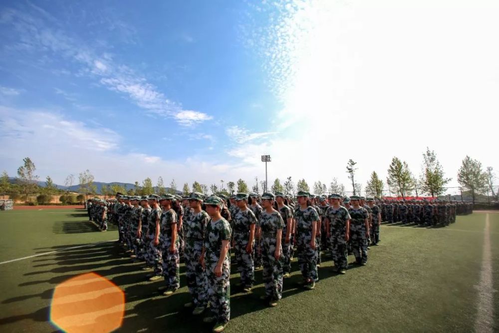 军训场上我们正青春