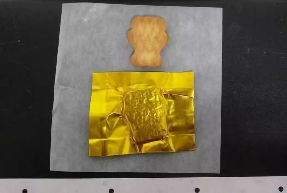 毒品"邮票"是新型毒品lsd 属于第三代毒品,是一种半人工致幻剂 是迄今