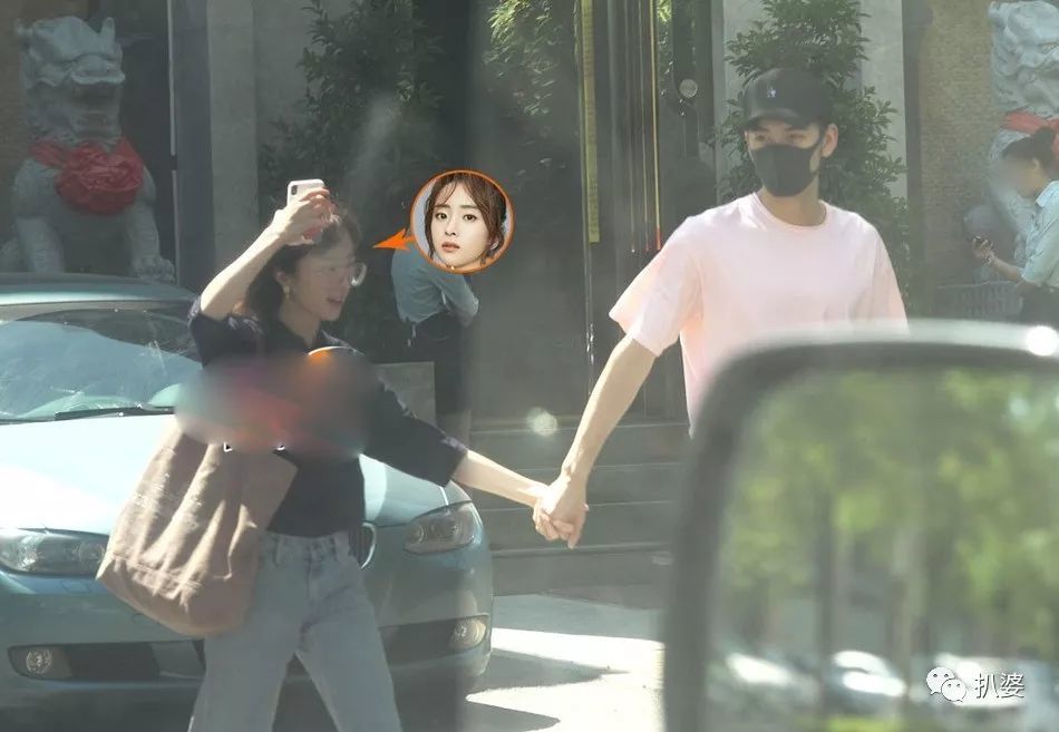 粉丝|一年之内，他的粉丝塌了两回房……