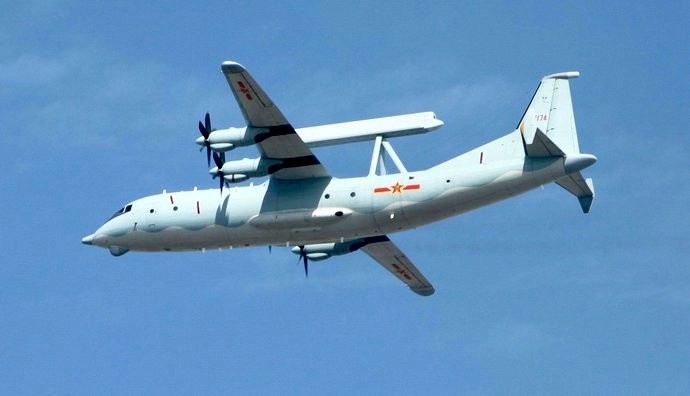 中国空警200b预警机再亮相:配大型侧视雷达,性能超西方同型