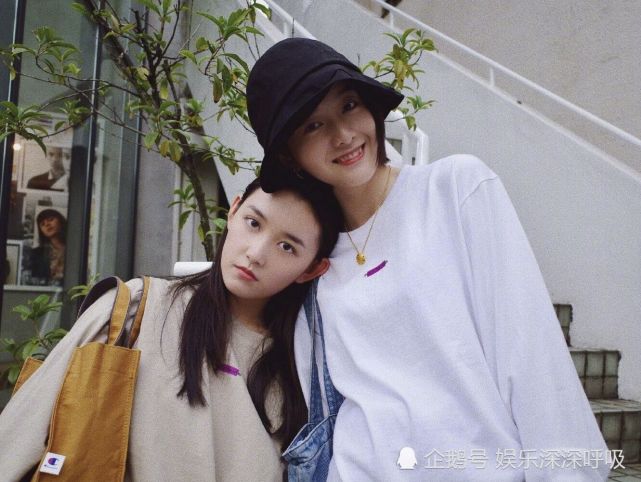 但是说到蒋依依真正的好闺蜜,不是张雪迎,不是赵露思,而是一直陪伴的