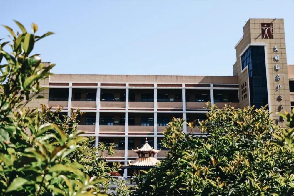 六横中学来了白高老师