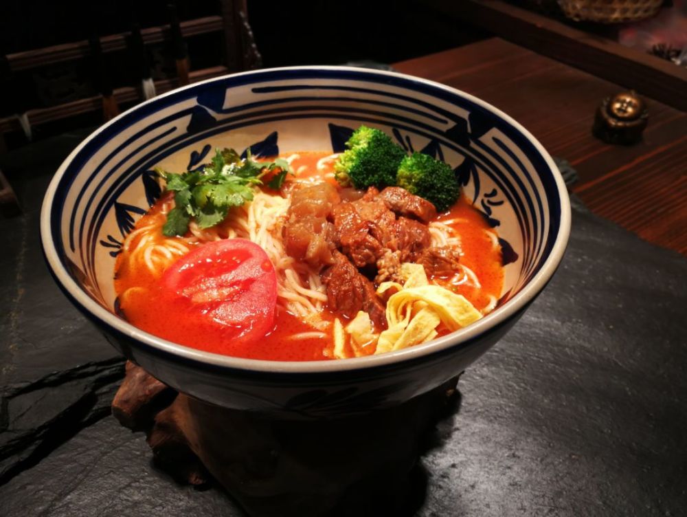 【创业故事】一碗西柿雪花牛腩面,让她彻底爱上上古捞面