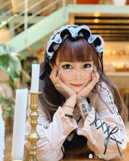 顾茜茜接连遭封杀知道背后的原因后网友翻版乔碧萝