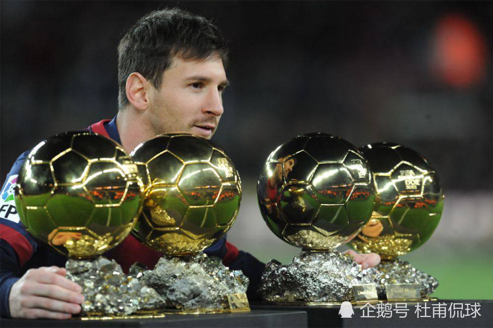 巴萨巨星梅西又拿奖奖杯丑陋如同手雷一般却蕴含特别意义