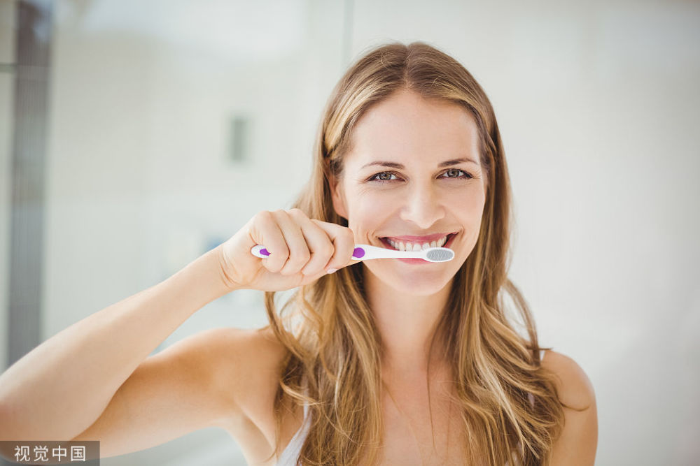 喉咙感觉有异物,但吃饭喝水没问题?多数是这6