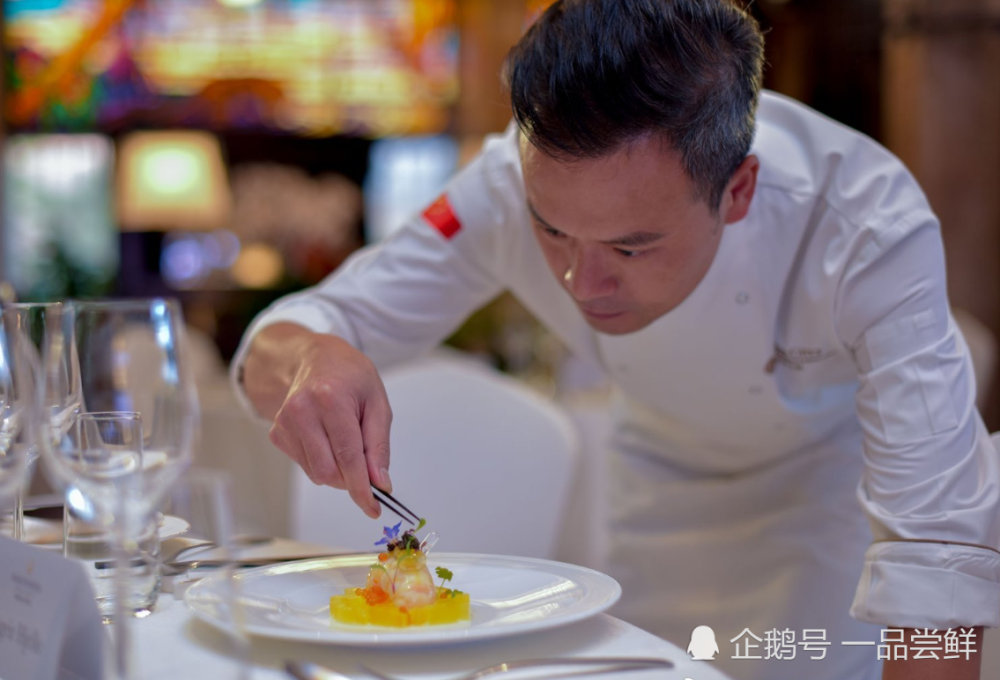 离开《中餐厅》后的林大厨,展现自己真正厨艺,网友:惹不起