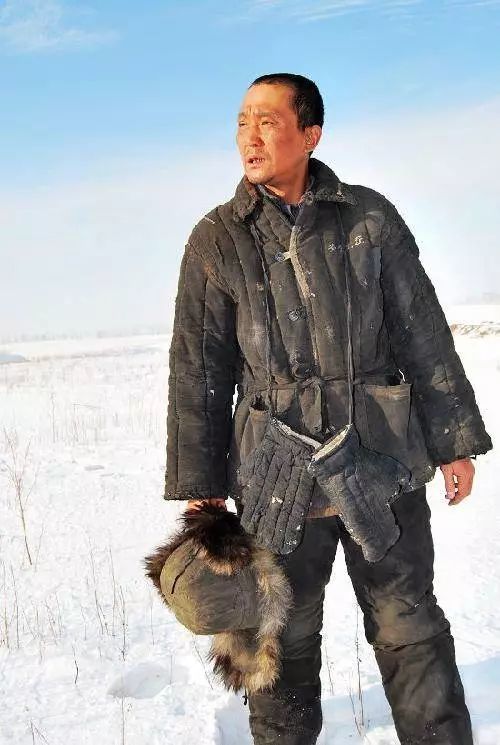 还是电影《铁人》中的王进喜.