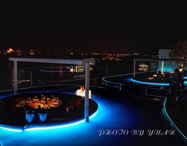 厦门新晋网红打卡地天台的酒吧鼓浪屿等城市地标一网打尽