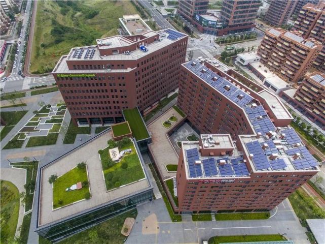 青岛国际合作区(中德生态园).宋新华 摄▲青岛前湾保税港区.