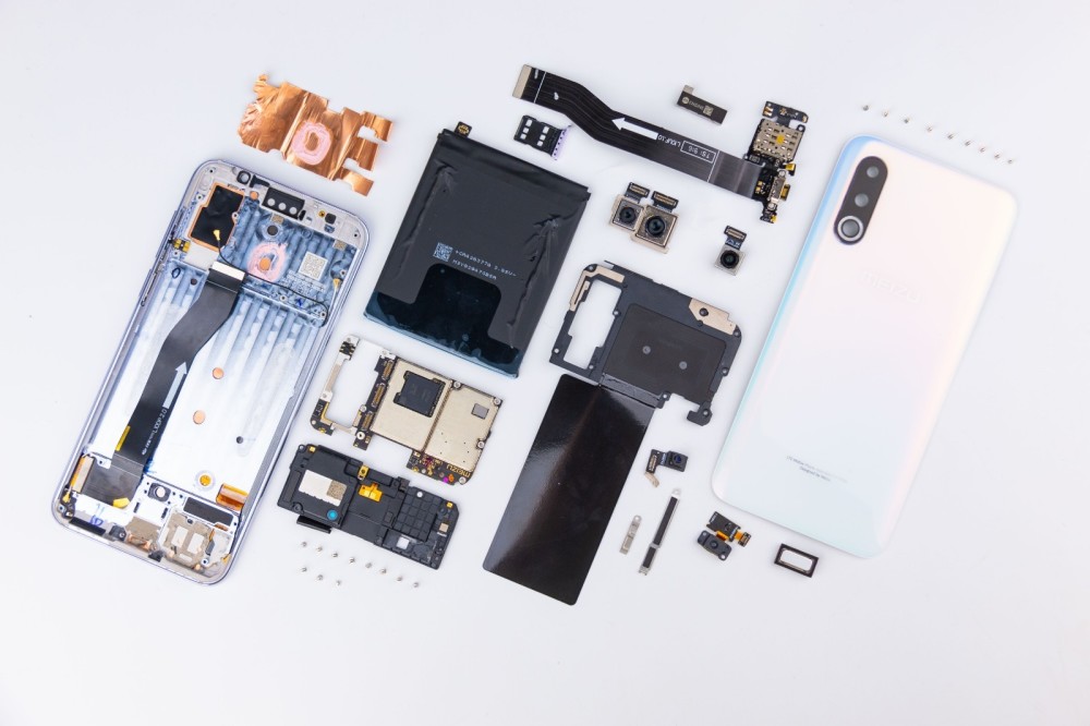 以不变应万变?魅族 16s pro拆解评测