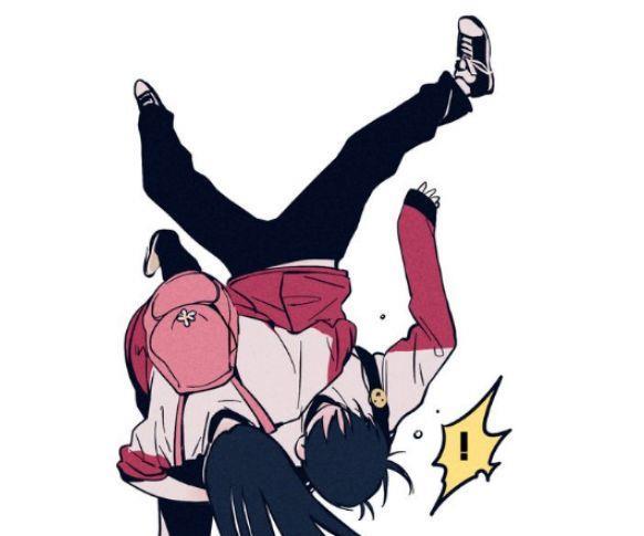 反应过来后的妹妹,一个健步跨了过去,伸手一下子就将哥哥来了个过肩摔