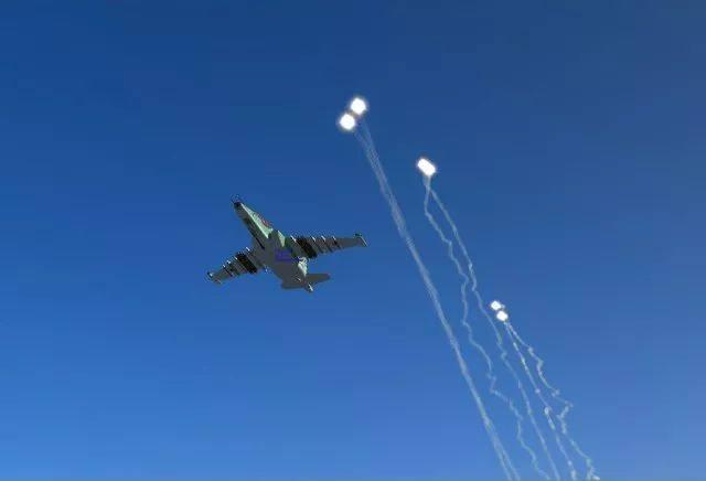 被打打中弹孔60多个未坠落 俄罗斯著名攻击机坠毁成谜?