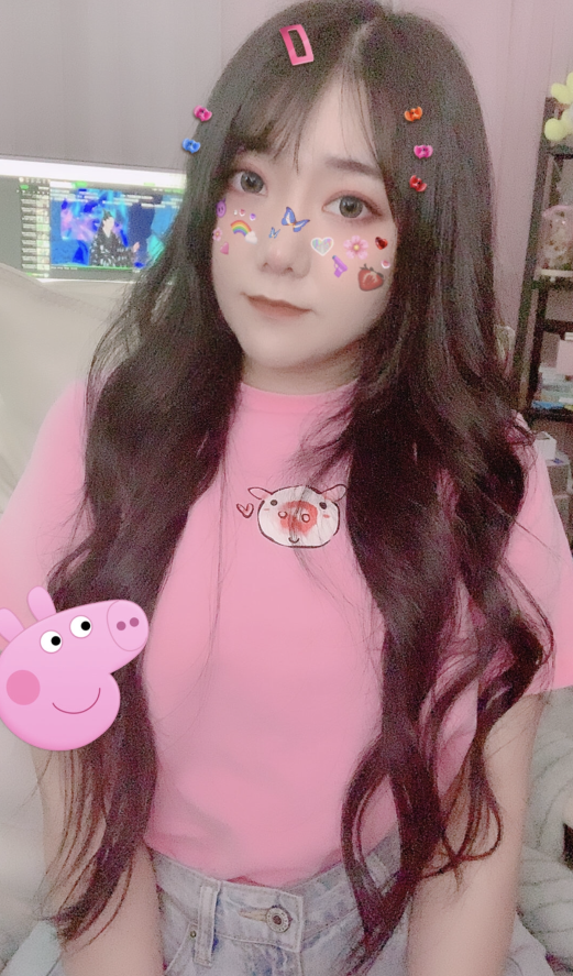 都说找女朋友要找一位门当户对的,小团团人非常漂亮,陈死狗颜值也挺高