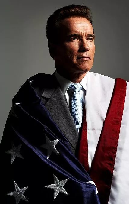 好莱坞动作巨星阿诺施瓦辛格 美国梦的典范