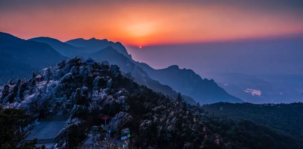 对联|九大名山对联：青山不墨千秋画，流水无弦万古琴