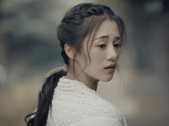 白茶清欢无别事,我在等风也等你.只是,李怂怂的爱情明明才刚开始啊!