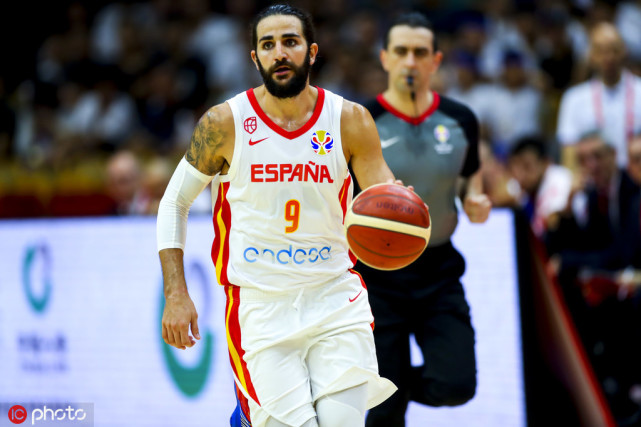 篮球世界杯西班牙险胜意大利晋级8强 J-埃尔南