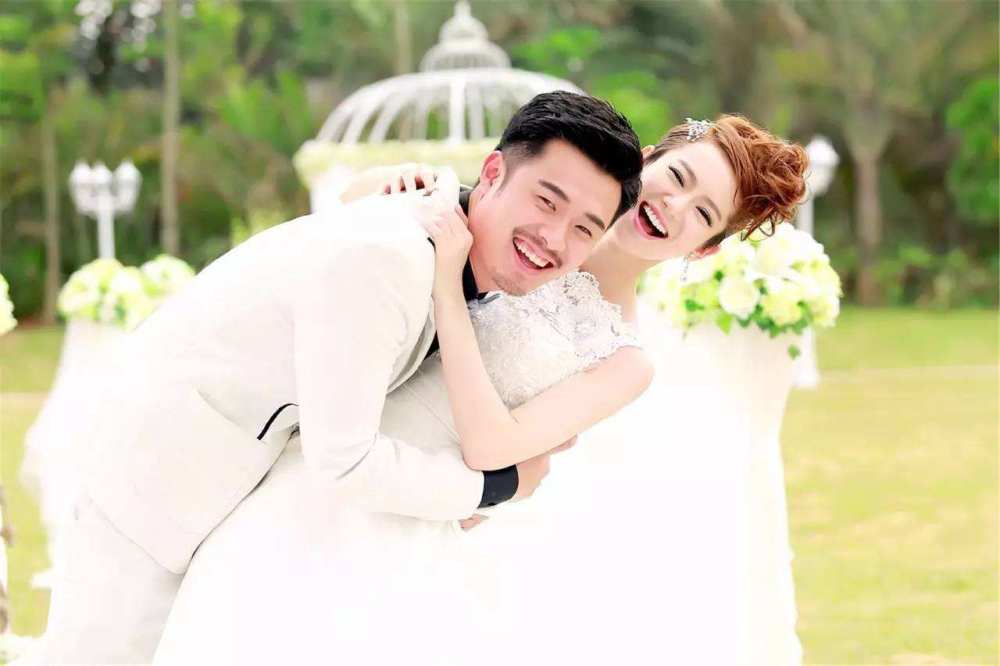 36岁张子萱晒开箱视频和老公陈赫斗嘴甜蜜似初恋