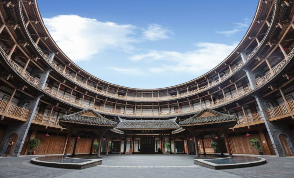 剪纸艺人指尖上的洛带 带你感受不一样的建筑之美和民俗风情