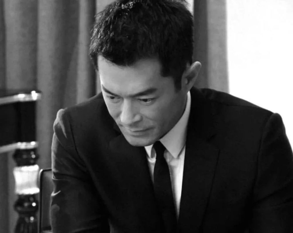 18岁抢劫入狱,25岁爆红全国,50岁却因"诈捐"被骂