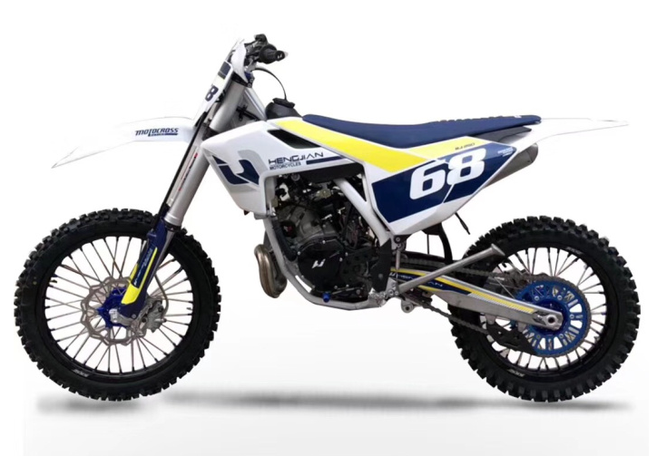 国产二冲程!搭载隆鑫250单缸,最大21.5kw,重98kg